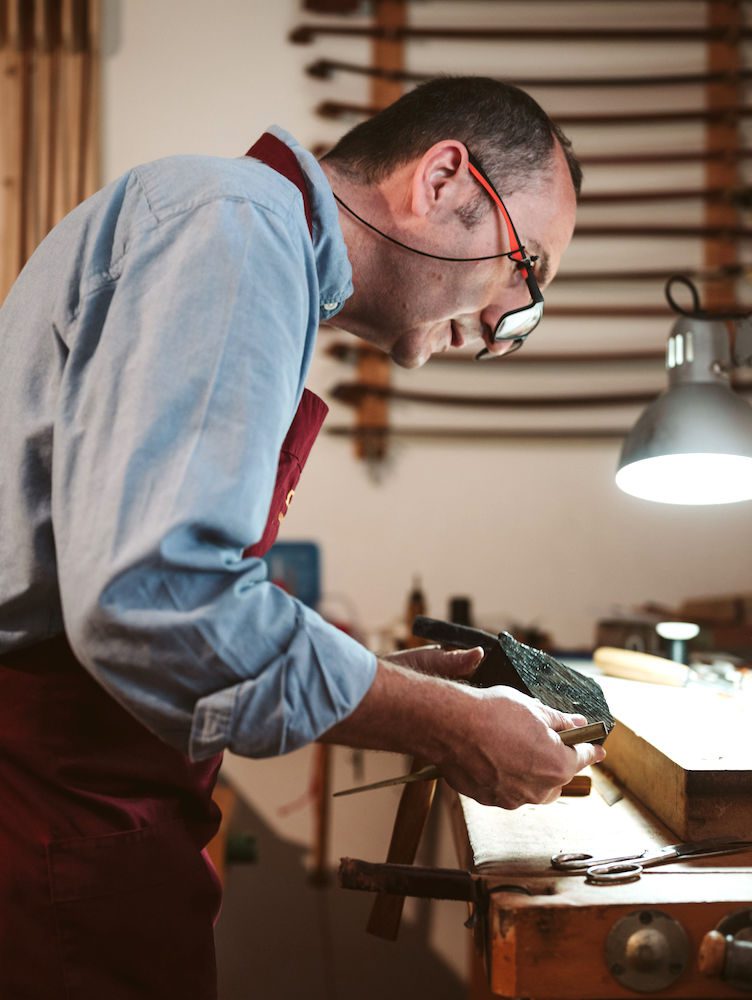 Restoration of bows for musical instruments